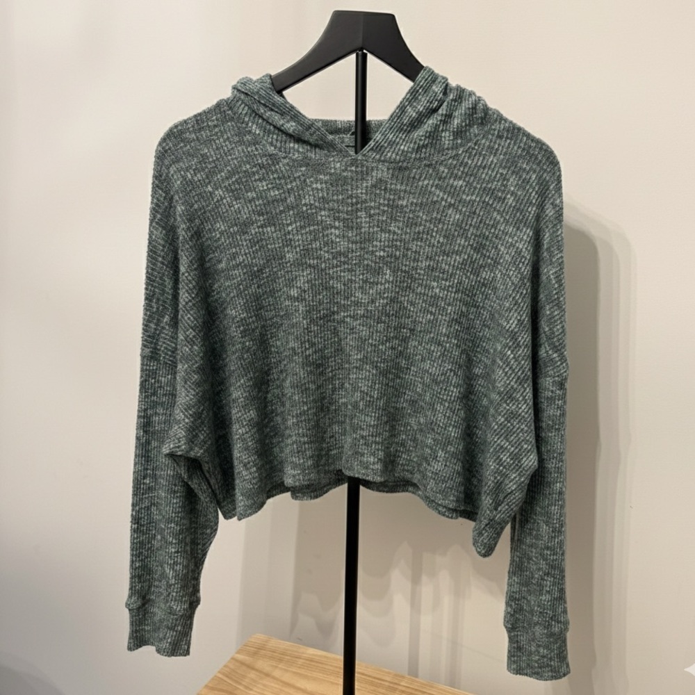 American Eagle Heathered Sage Green Cropped Ribbed Hoodie - XS